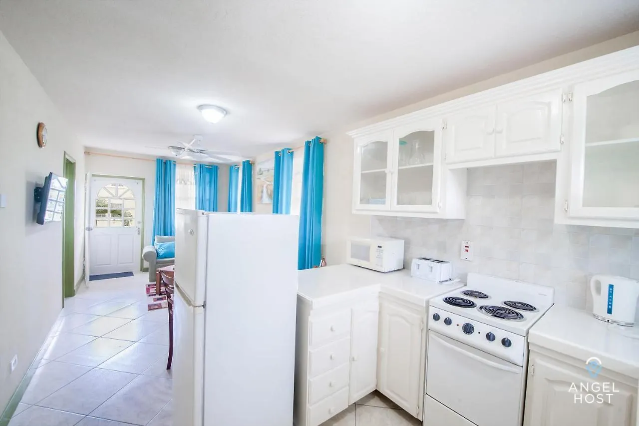 Providence Apt With Private Veranda Near Best Beaches Apartment Christ Church
