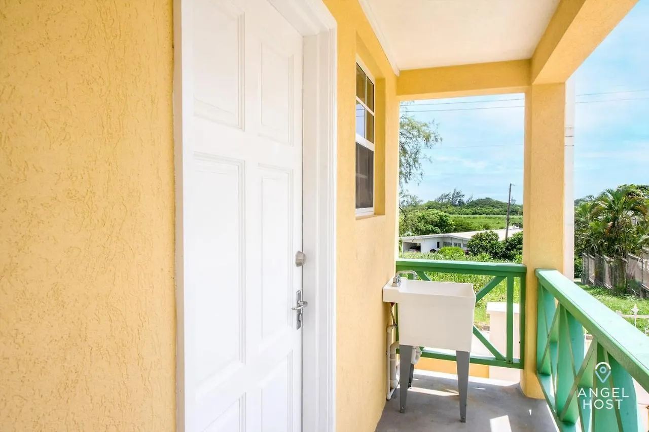 Providence Apt With Private Veranda Near Best Beaches Apartment Christ Church 0*,